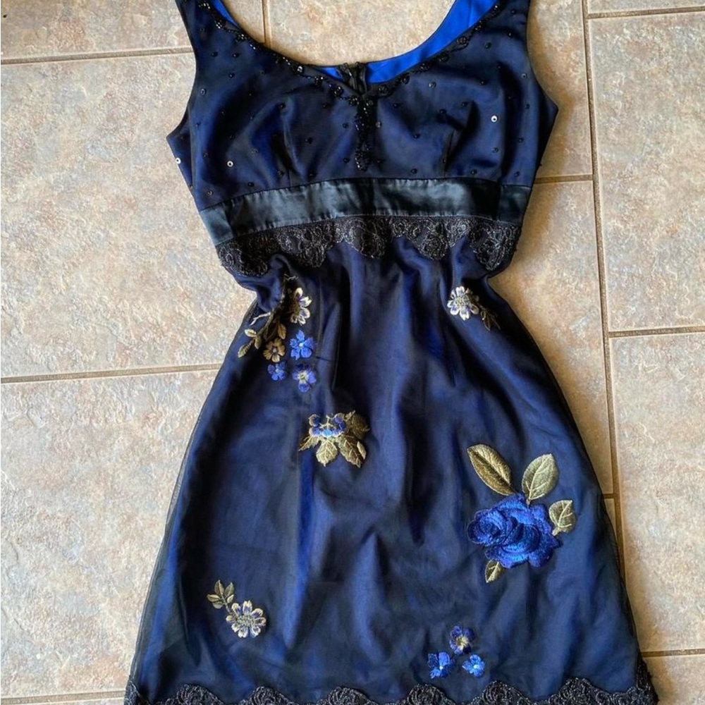(EUC) “VINTAGE” Adrianna Papell Blue and Gold Floral Midi Dress